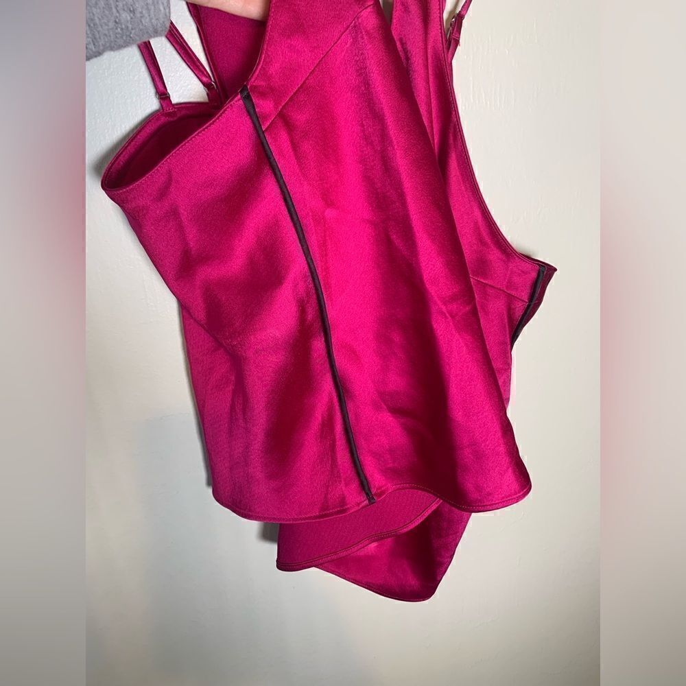 Victoria’s Secret Fuschia pink camisole size XL - Picture 4 of 6
